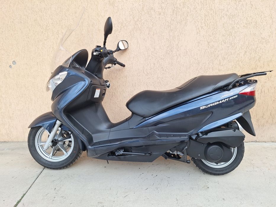 Scuter Suzuki Burgman 200