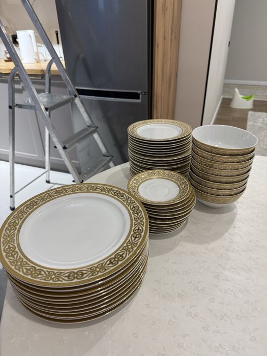 Тарелки столовые обеденные