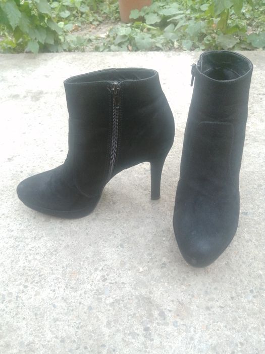 Pantofi Catwalk negrii cu toc