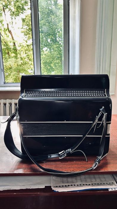 продаю готово выборный баян пятирядный