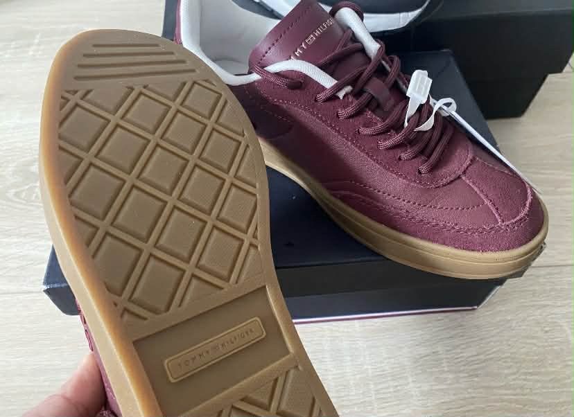 Сникърси/маратонки Tommy Hilfiger 37 номер