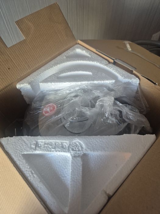 Продам термопот 3,3л