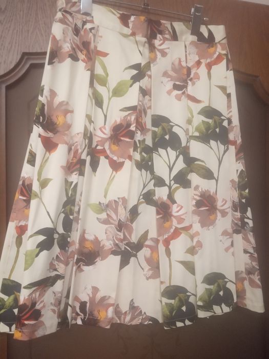 Юбки размер 48-50