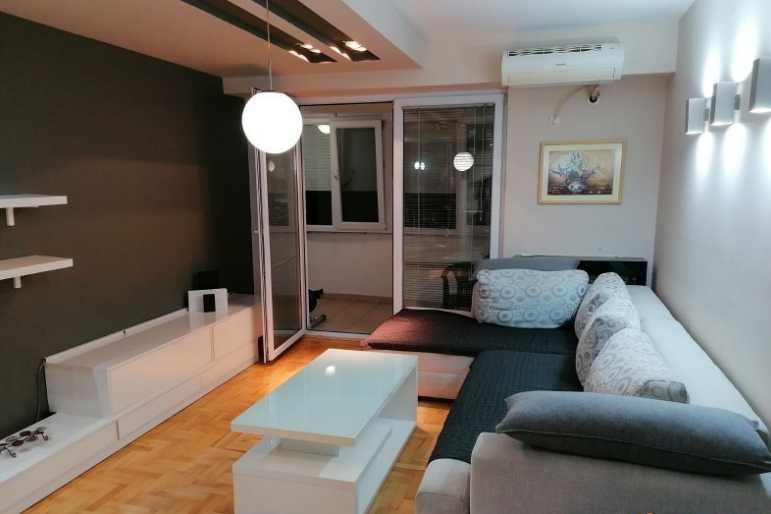 Дава се под наем Двустаен апартамент в Пловдив, Западен - 65 кв.м за 229.5 € - Снимка #3