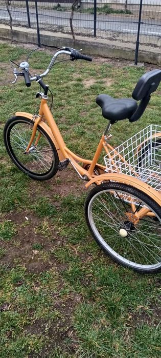 Vând tricicleta import belgia