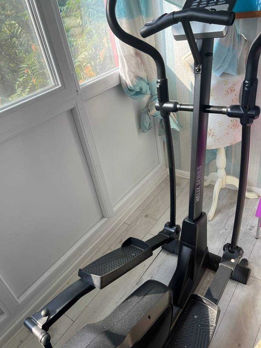 Bicicleta eliptica pentru apartament