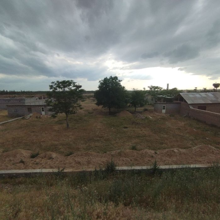 Пискент туманида 6 сотих кадастрли ер  сотилади