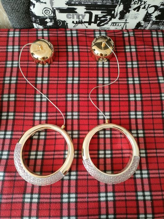 Продам светильник потолочный