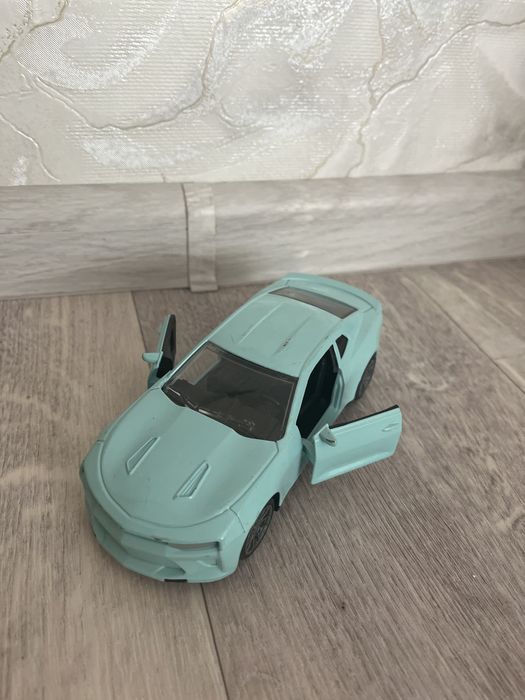 Продам две машинки недорого