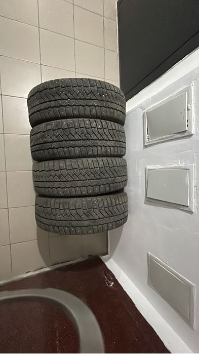 Шины, зимние,б/у