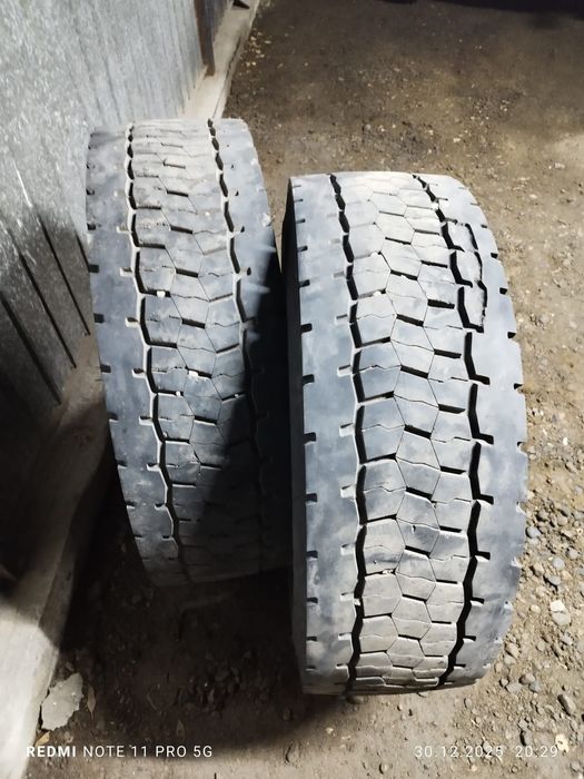 Продам шины безкамерные.