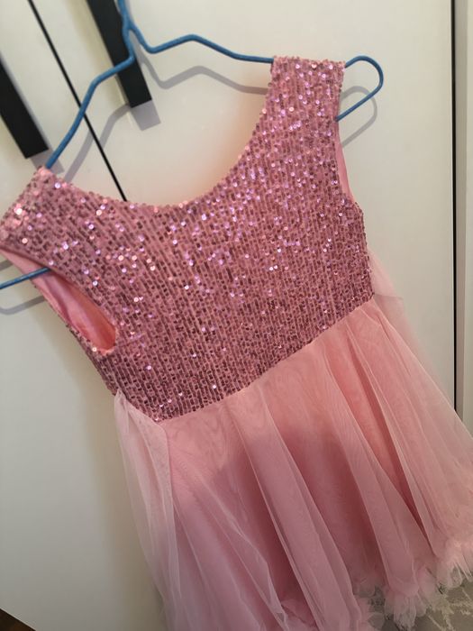 Платье нарядное для девочки