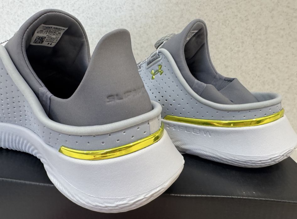 Кроссовки Under Armour 43  размер