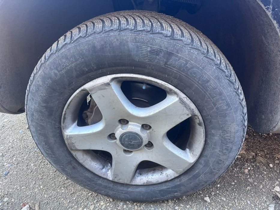 Джанти+зимни гуми 235/65/17 Touareg