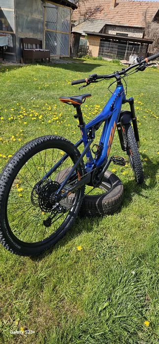 E-bike full suspensie