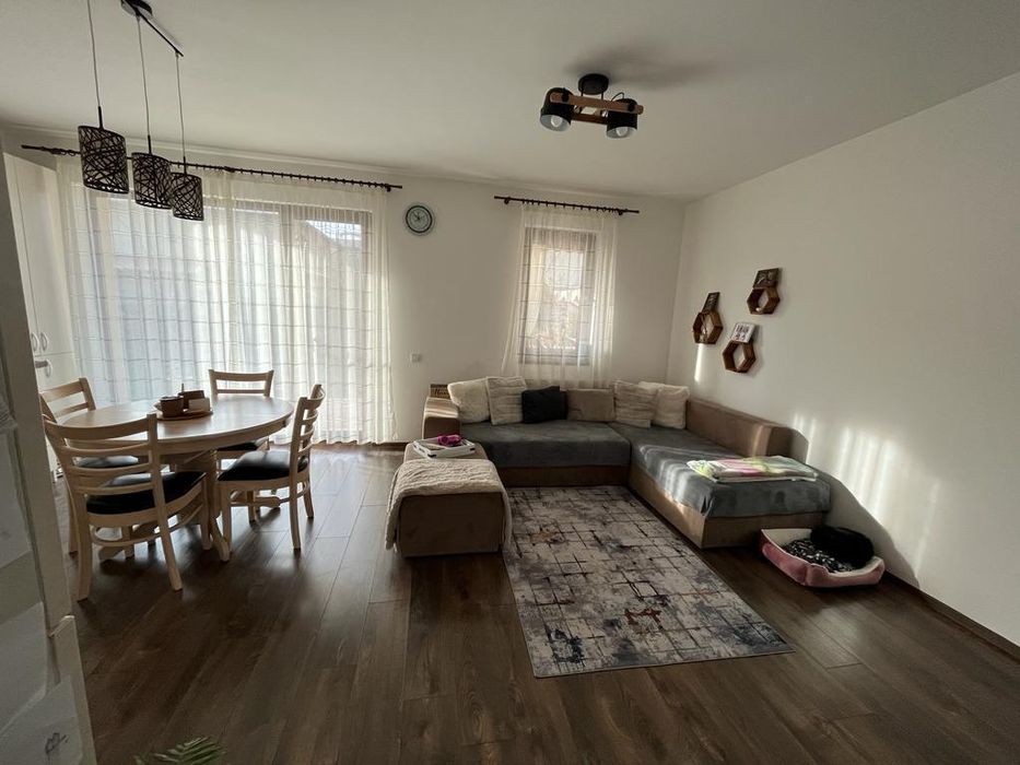 Vand casa tip duplex