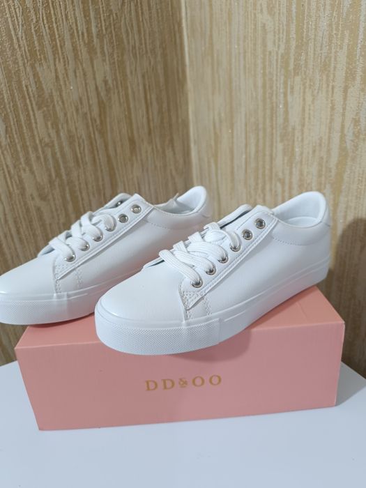 Женские кросовки