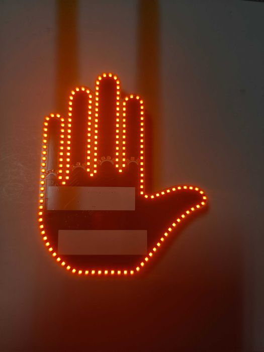 Semn led auto cu telecomanda, design mana