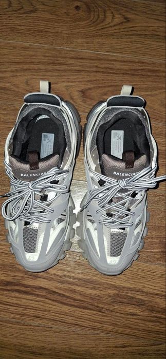 Balenciaga track led 42