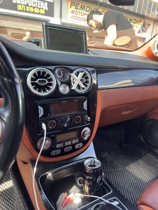 Mers 205 salon zamen