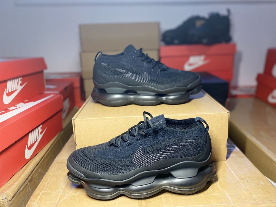 Nike Scorpion Flyknit 'All Black'