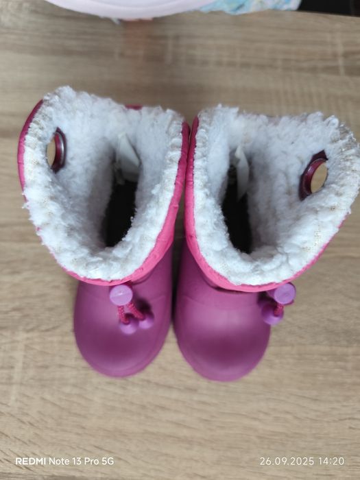 Два  чифта детски ботушки