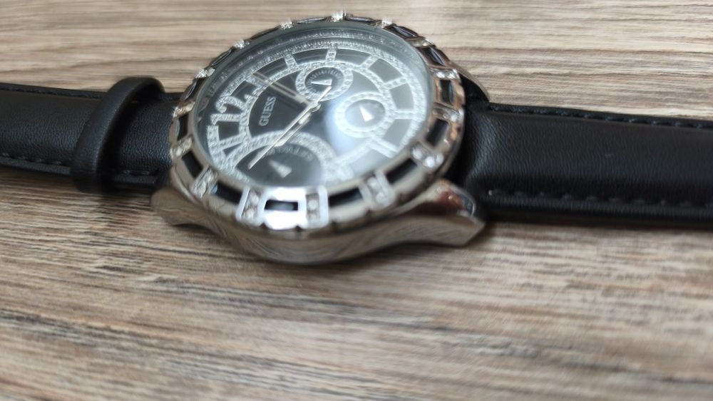 Дамски часовник GUESS W15054L2