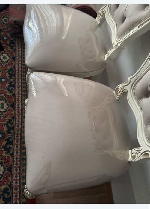 Стулья новыее! С пакетиком стоит.