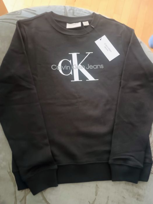 Продавам худи,фланела