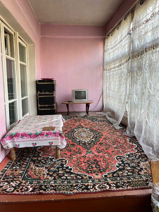 Продается СВОЯ квартира, 3-х комнатная с мебелью и огородом