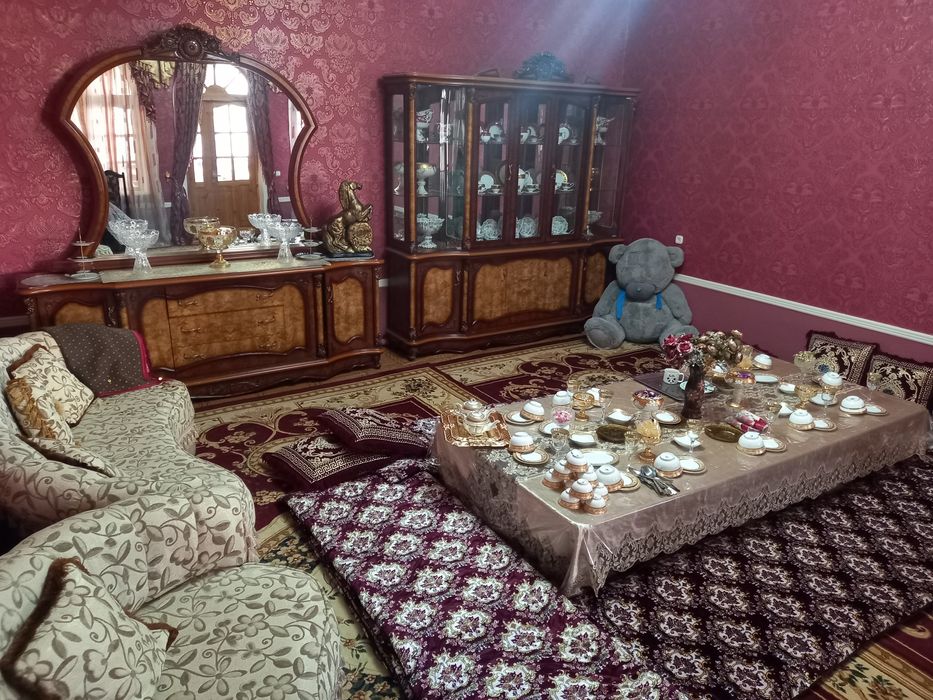 Продаётся дом в интернате на против 16 этажка  обмен нет или чере банк