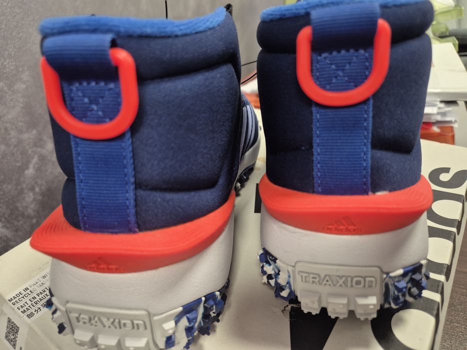 Детски унисекс маратонки  Adidas