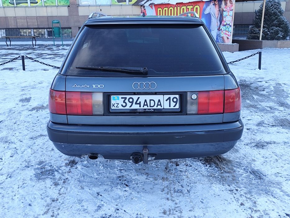 Продам машину Ауди 100 С4
