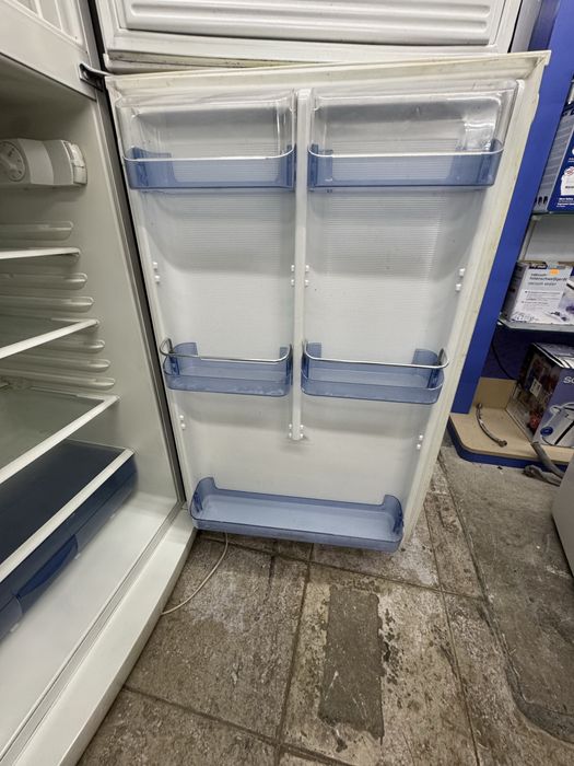 Хладирнек с фризер gorenje