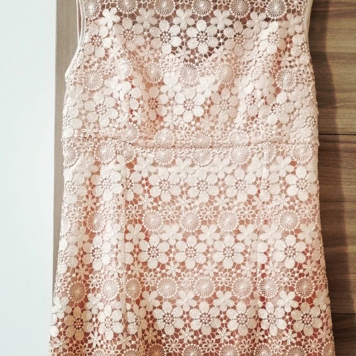 Rochie dantela, culoare frez