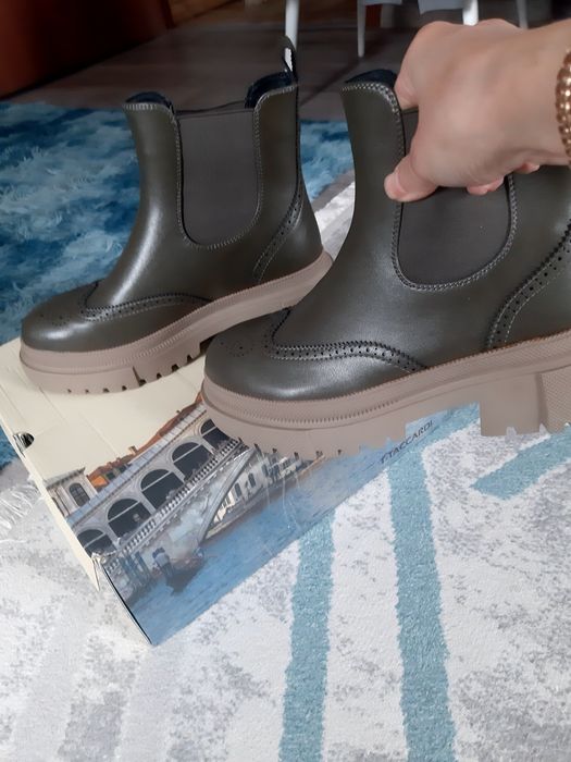 Ботинки челси новые 38/38.5