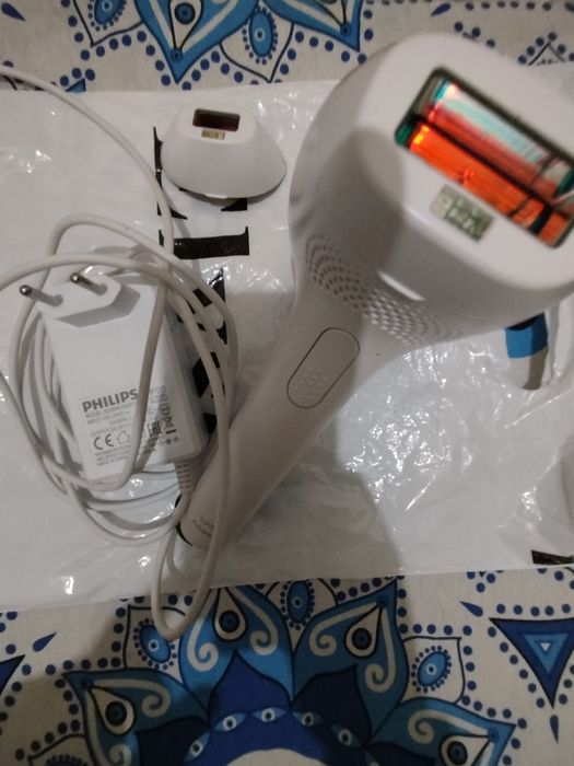 Epilator IPL Philips Lumea SC1997/00, 250.000 impulsuri, senzor piele,
