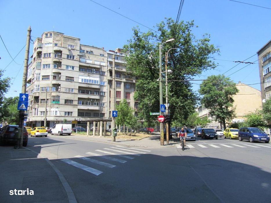 Vanzare 3 camere ULTRACENTRAL, B-dul Dacia cu Calea Victoriei