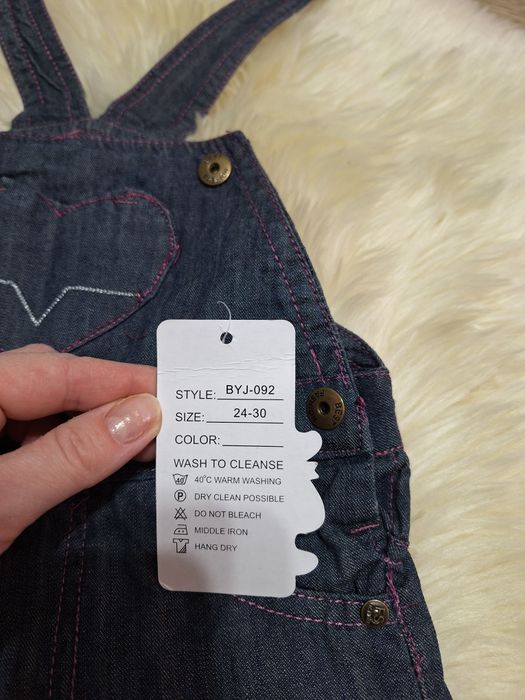 Lichidare de stoc!!Salopeta din blug model fluture marimea 24-30