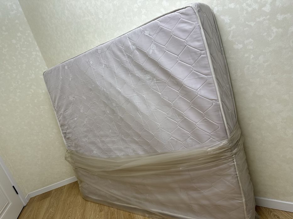 Матрас б/у 160 х 200