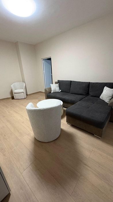 Дава се под наем Тристаен апартамент в София, Люлин 9 - 85 кв.м за 647.19 € - Снимка #1