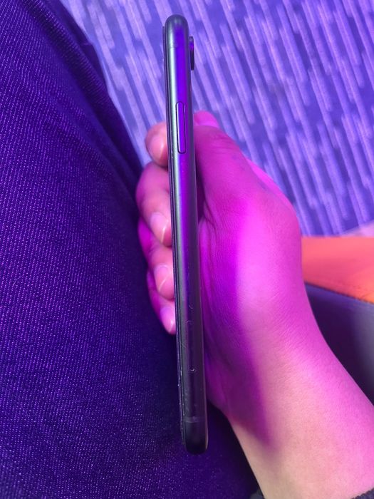 Продается айфон хр