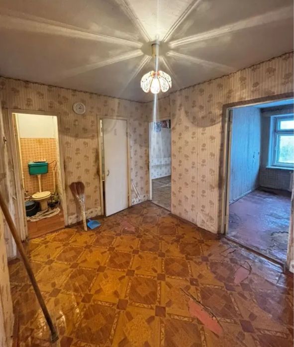 Продам 4-х комнатную квартиру