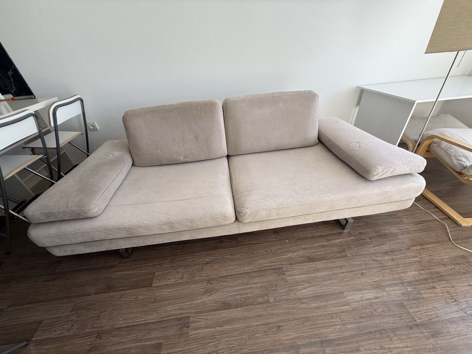 Разтигателен диван