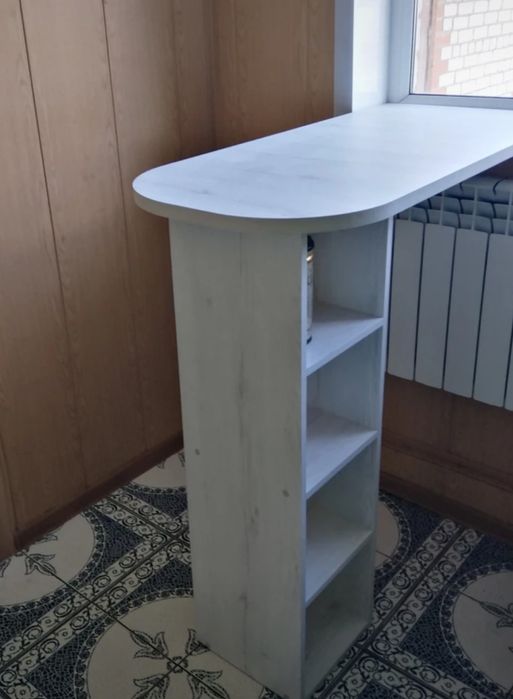 Барный стол для дома или работы