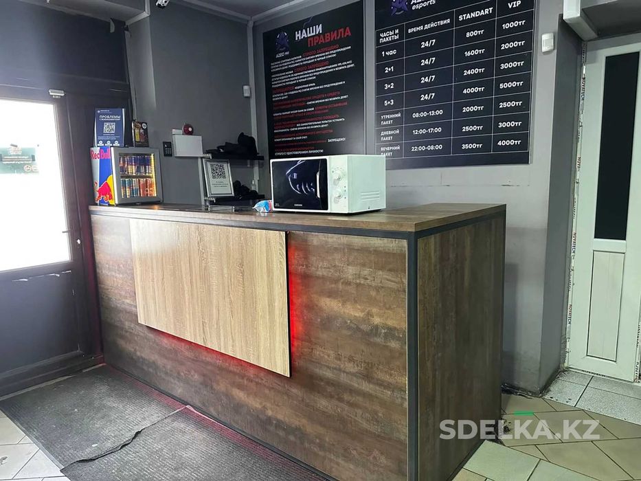 2 компьютерных клуба в центре Алматы