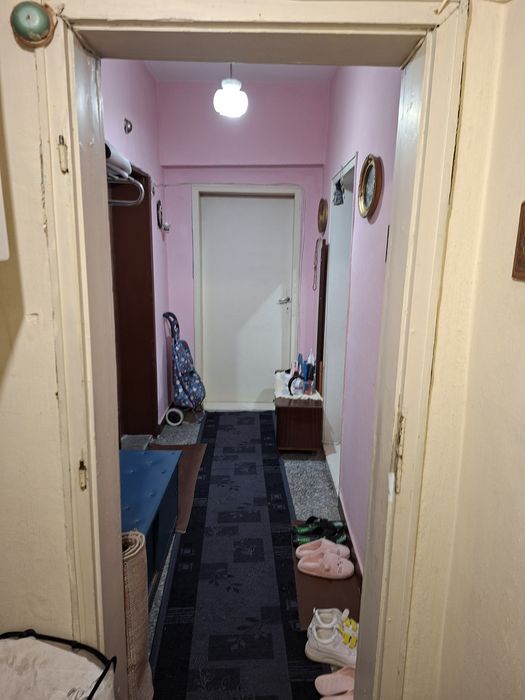Продава двустаен  до Енерго