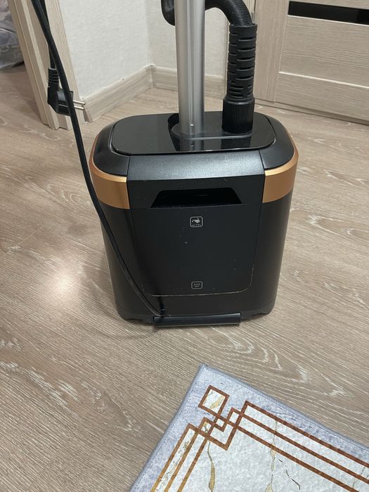 Продается отпарователь  утюг в отличном состоянии