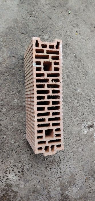 Cărămidă de vânzare