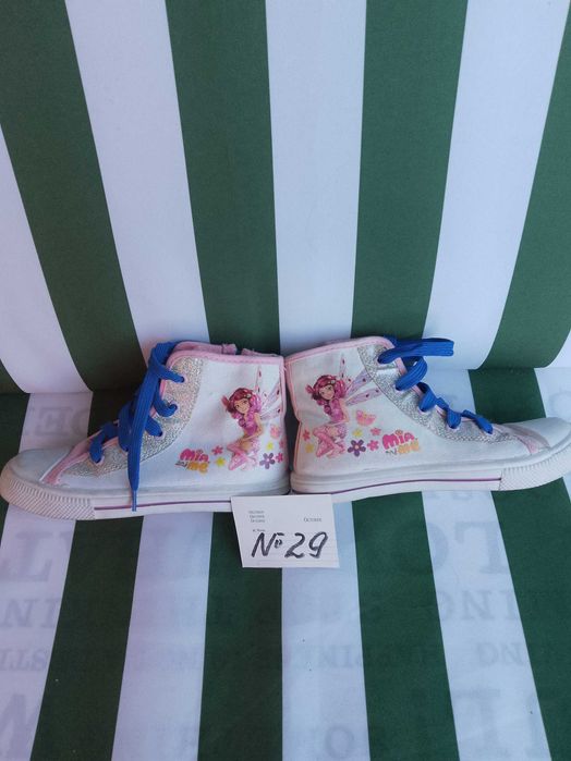 Детски кецове малко озползвани